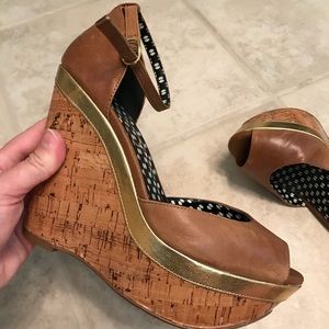 Jessica Simpson wedges